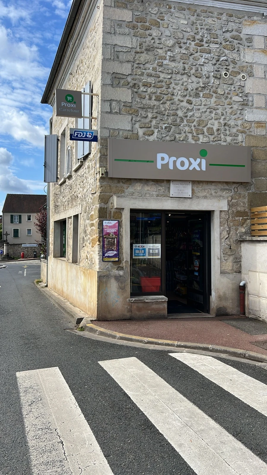 Devanture du Proxi Butry-sur-Oise, 56 rue de Parmain